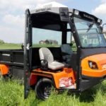 jacobsen-truckster-XD-driver-cabin